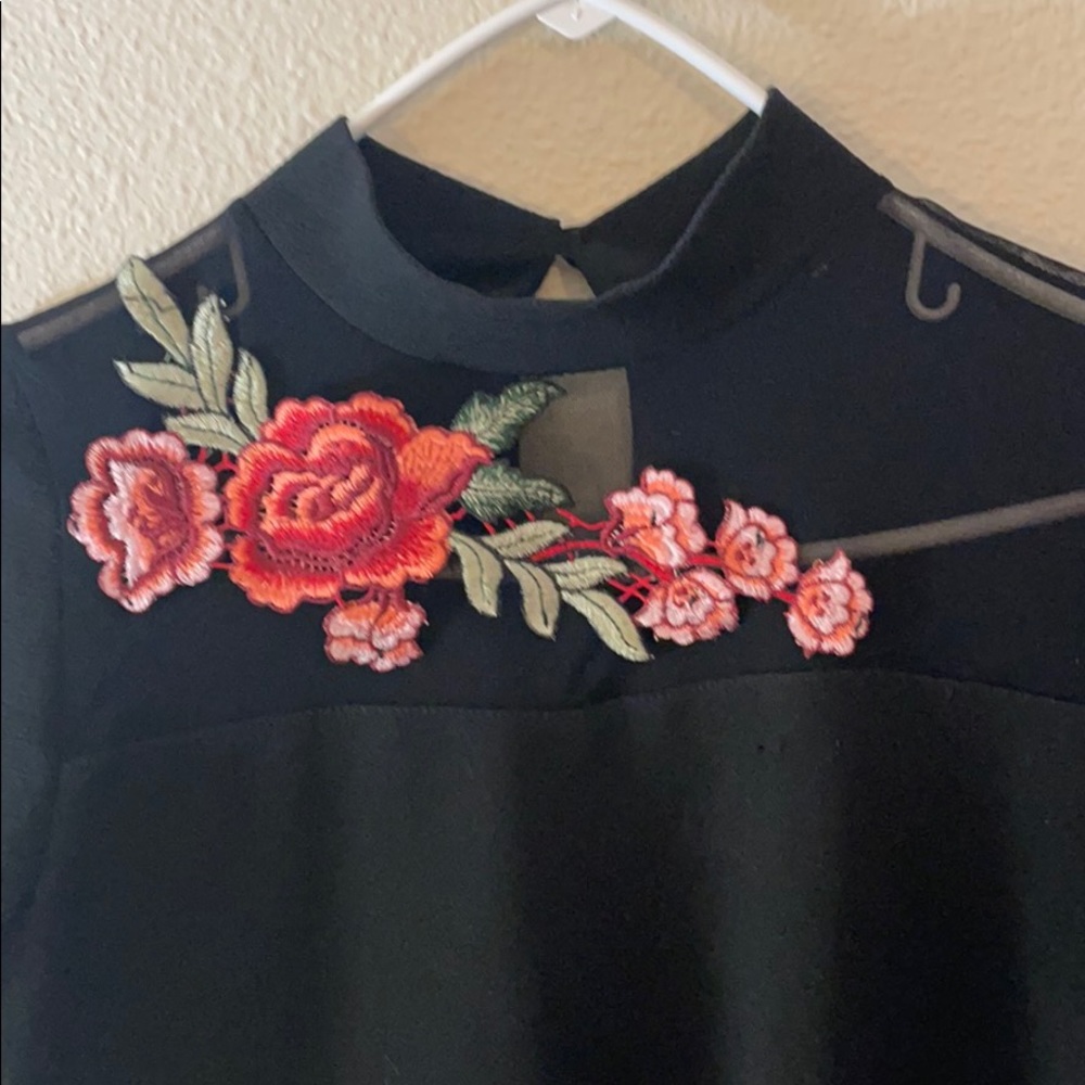 Black floral blouse - Picture 2 of 5